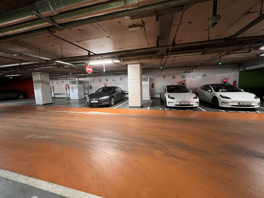 paradise center Sofia Tesla